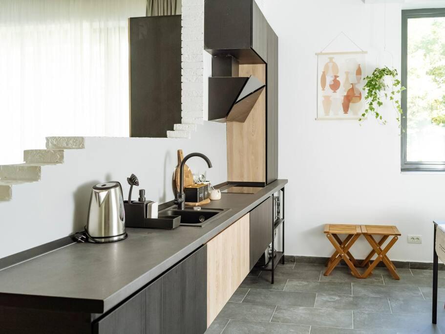 Central 5 Apartment - New Building & Parking Букурещ Екстериор снимка