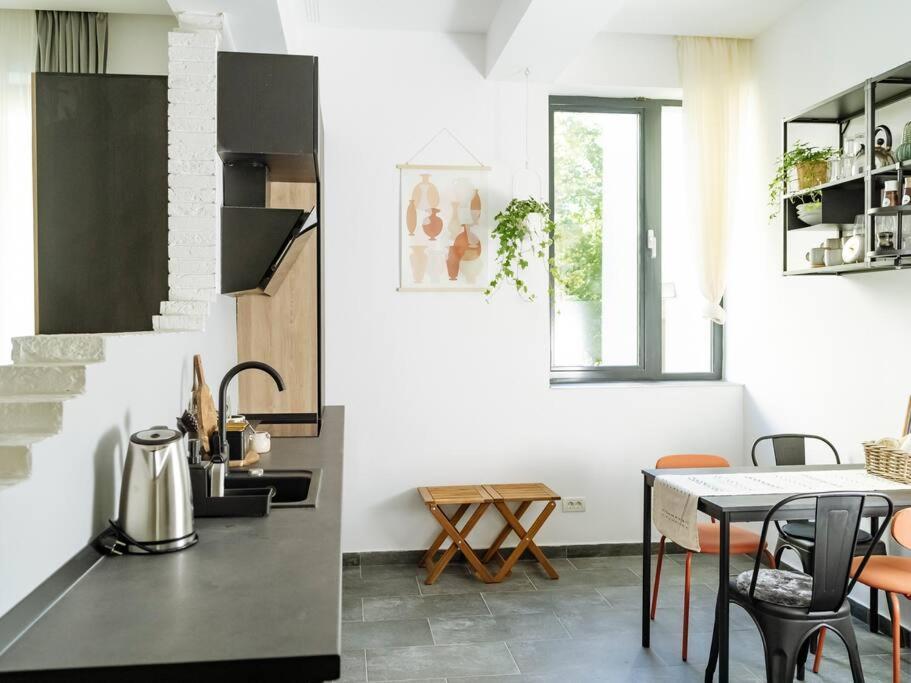 Central 5 Apartment - New Building & Parking Букурещ Екстериор снимка