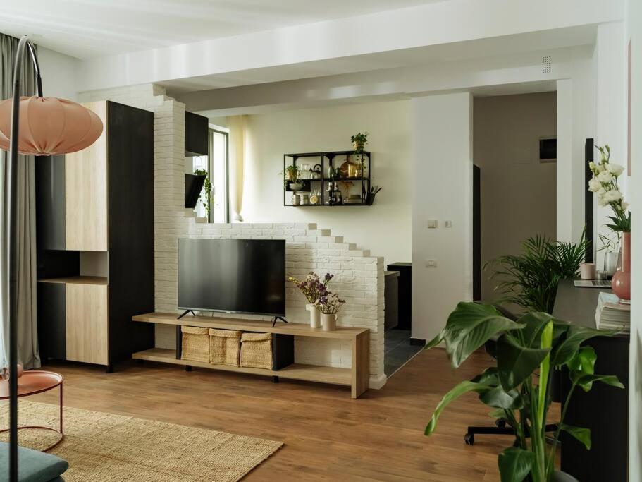 Central 5 Apartment - New Building & Parking Букурещ Екстериор снимка